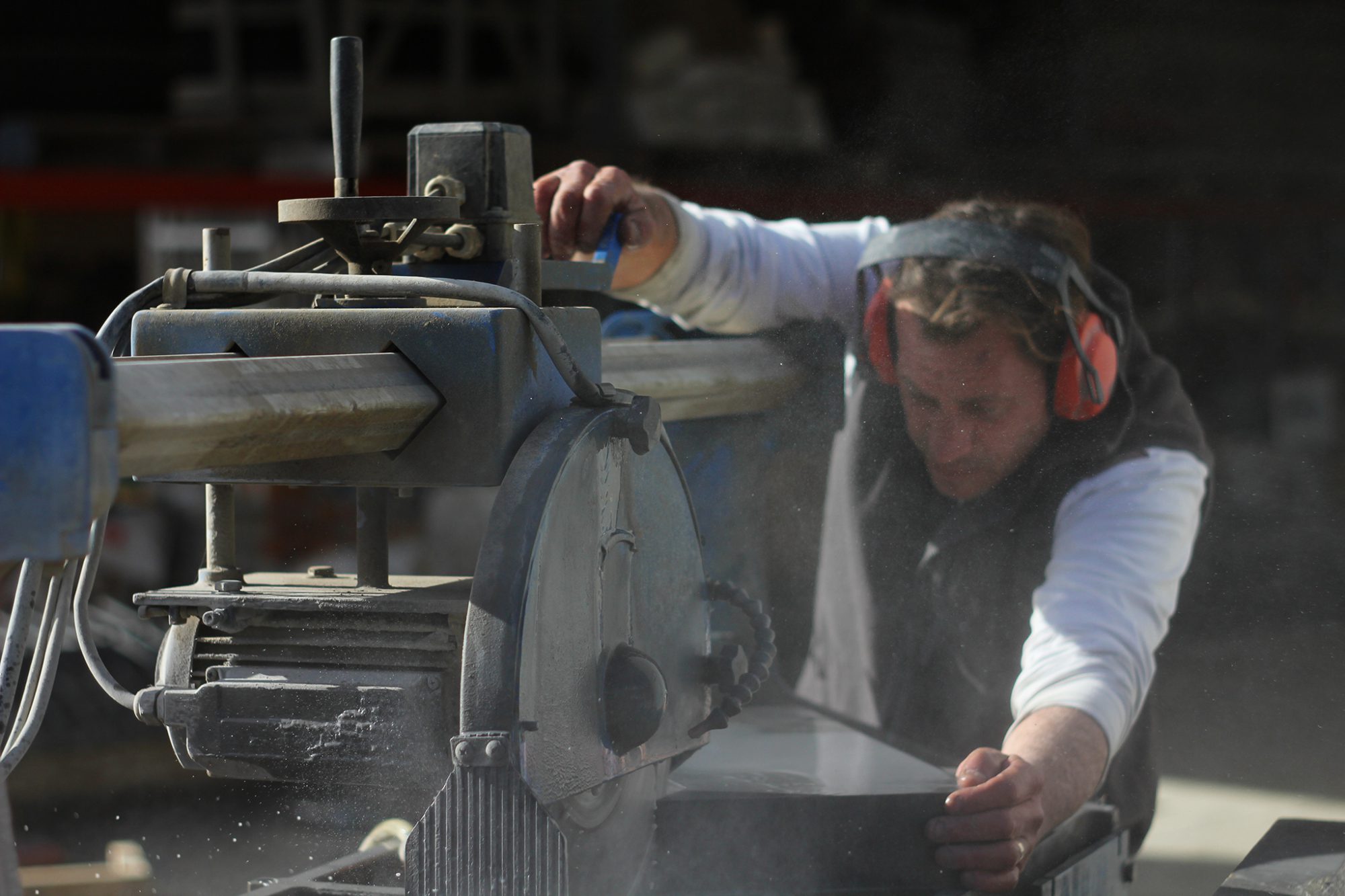 Cutting the granite for the sculpture at Silverdale.